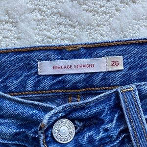 Levi’s rib cage ankle straight size 26